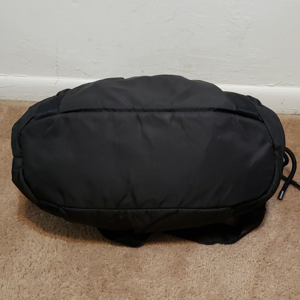 lululemon athletica Black Quilted Shoulder Tote - Picture 7 of 13